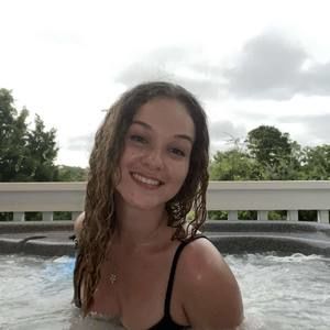 Meet your Posher, Dakota